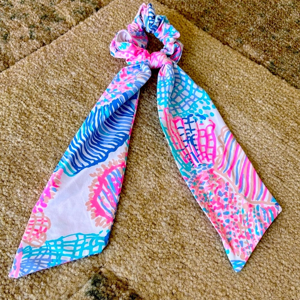 NWT Lilly Pulitzer Pink and Blue Hair Scarf - Picture 3 of 9